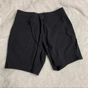 Athletic board shorts sporty with pockets and tie